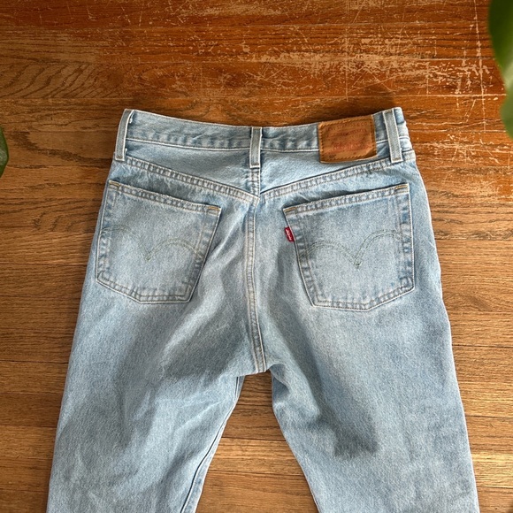 Levis 501 Jeans - Picture 2 of 2